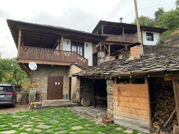 Фотографии Виллы UZUNOVI Guesthouses Leshten г. Лештен (Болгария) №3 Фото Виллы UZUNOVI Guesthouses Leshten г. Лештен 3